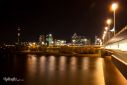 Blick über die Donau entlang der Reichsbrücke